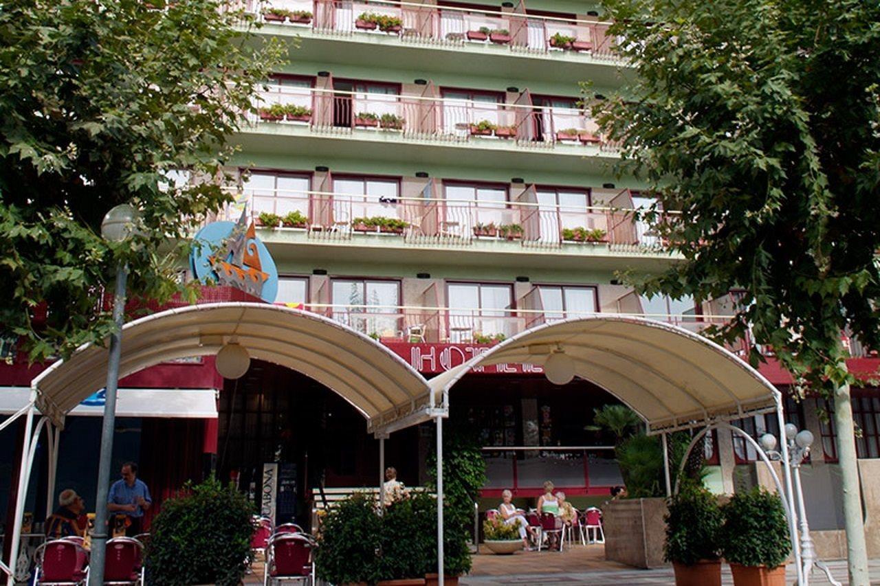 Checkin Garbí Hotel Calella Exterior foto